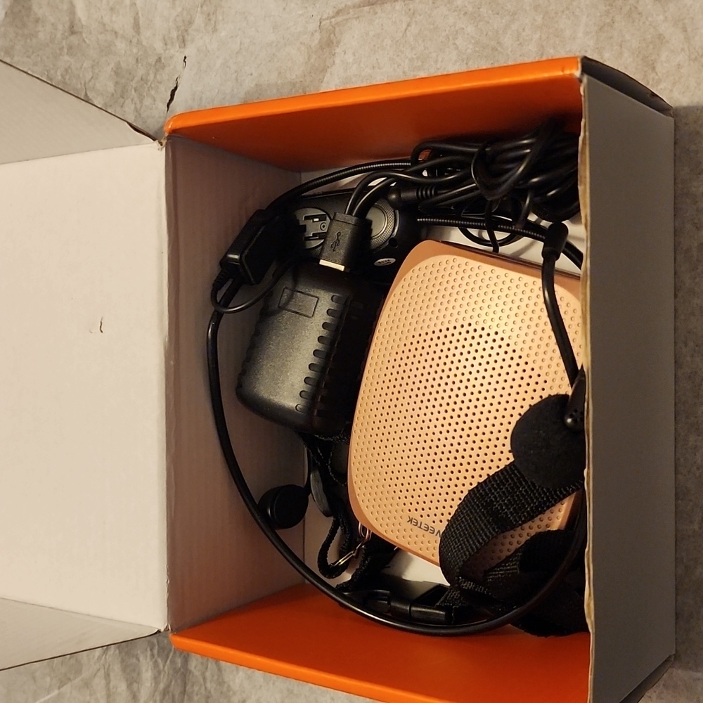 VOICE AMPLIFIER